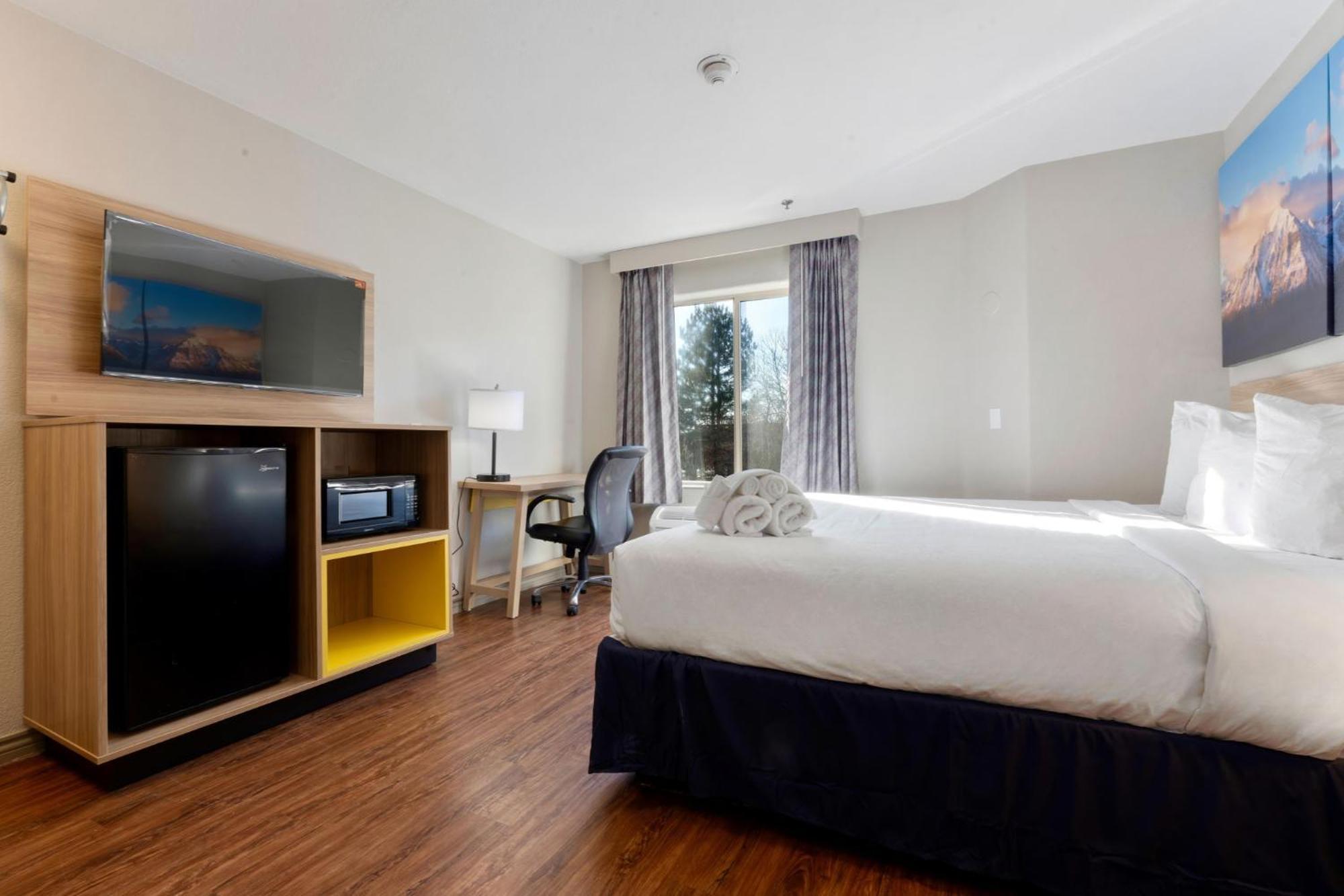 Days Inn By Wyndham Thornton Exteriör bild